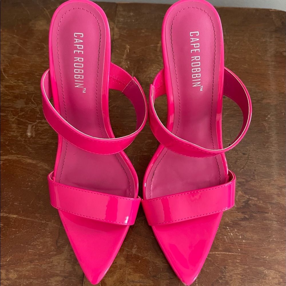 Cape Robin Hot Pink Heels